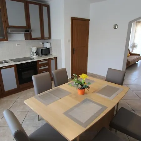 Stijak-sorum Guest house Malinska